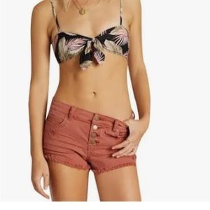Billabong buttoned up denim short, Size 26